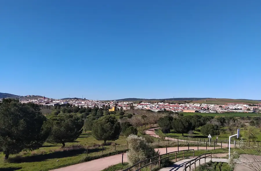 Peñarroya-Pueblonuevo — Bonde-Wald (Tansania)