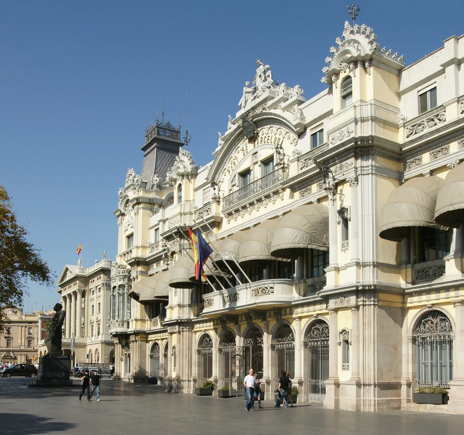 Port Vell – oraș