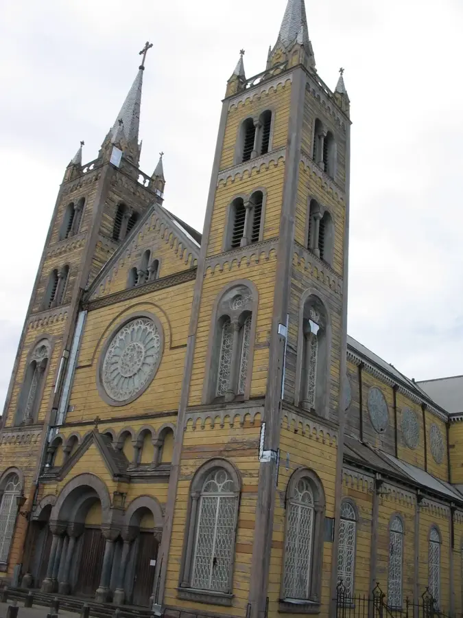 Sint-Petrus-en-Pauluskathedraal — Tourtonne (Suriname)