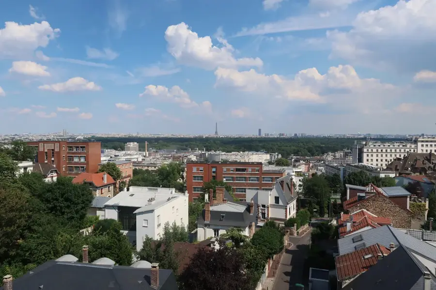 Suresnes – city