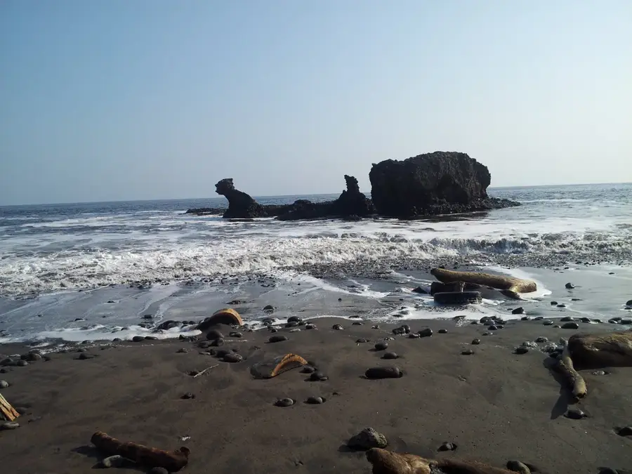 El Tunco Beach — Cerro Azul (El Salvador)
