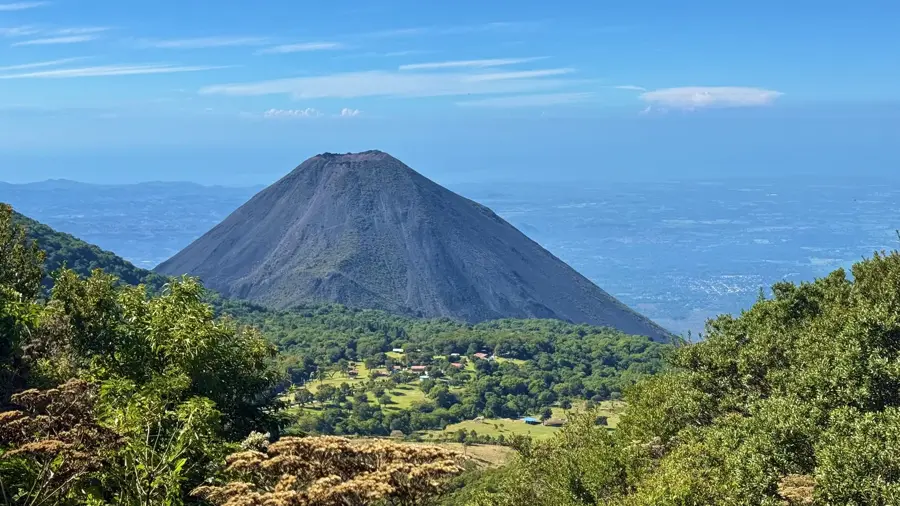 Izalco Volcano — Cerro Azul (El Salvador)