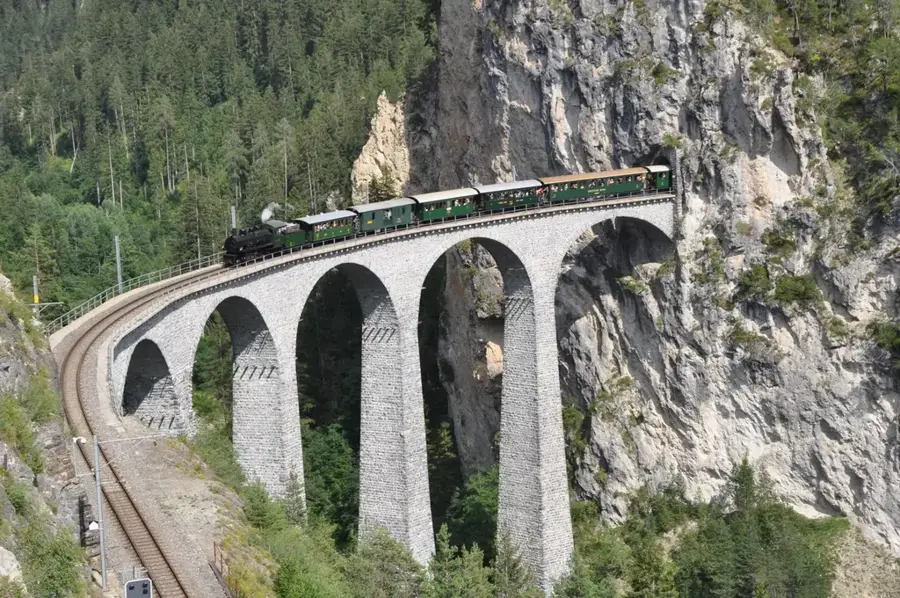 Landwasser-viadukt — Domat/Ems (Svájc)