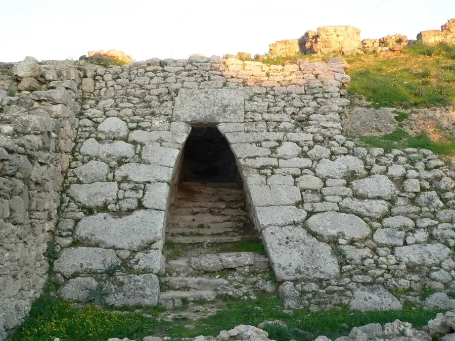 Ugarit — Latakia (Syrien)