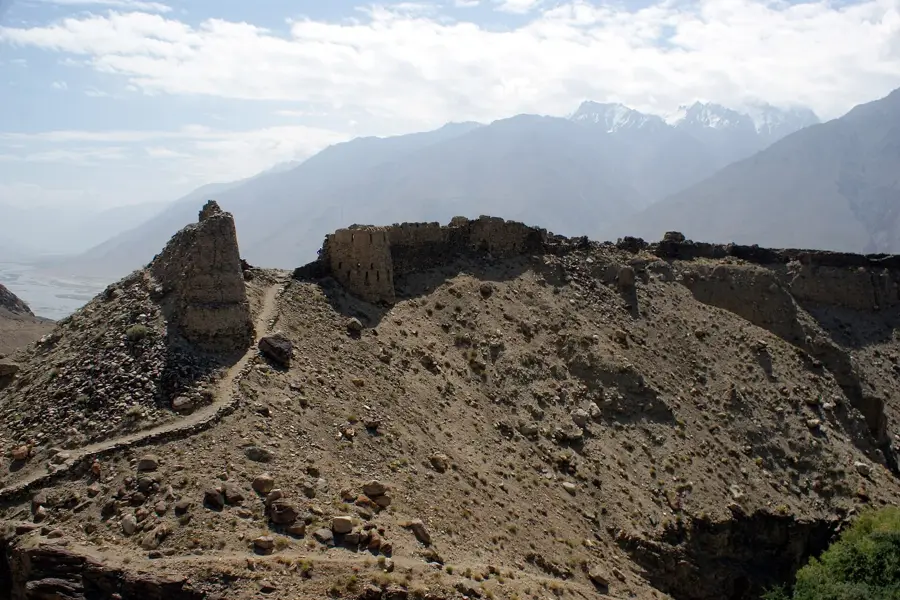 Cetatea Yamchun — Noshaq (Afganistan)