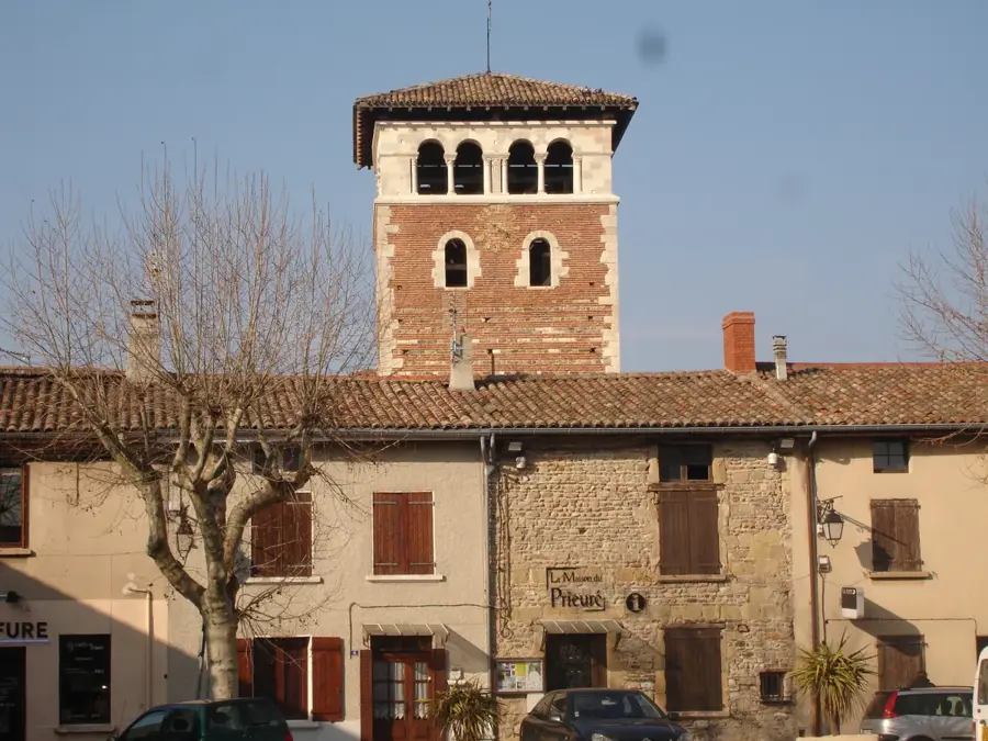Ternay – city