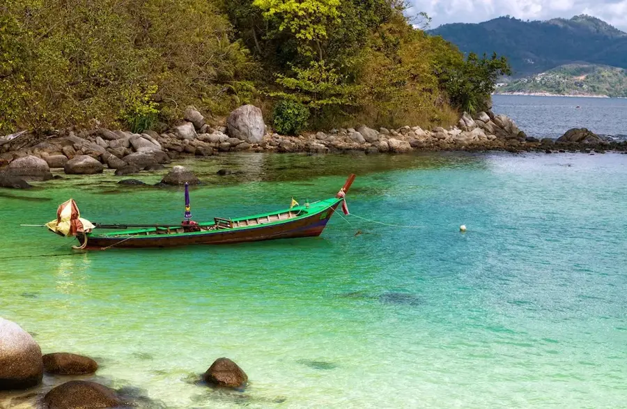 Phuket — Portul Belawan (Indonezia)