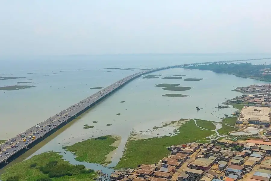 Al Treilea Pod Continental — Ikeja (Nigeria)
