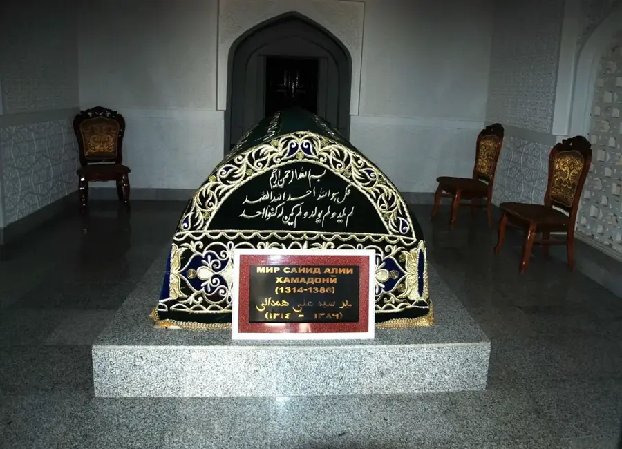 Mausoleul lui Mir Sayyid Ali Hamadani — Hamadoni (Tadjikistan)