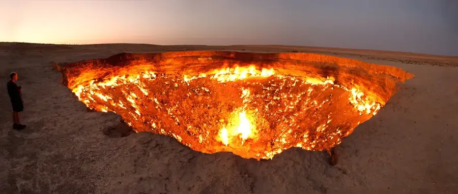 Craterul de gaze Darvaza — Kaka (Turkmenistan)