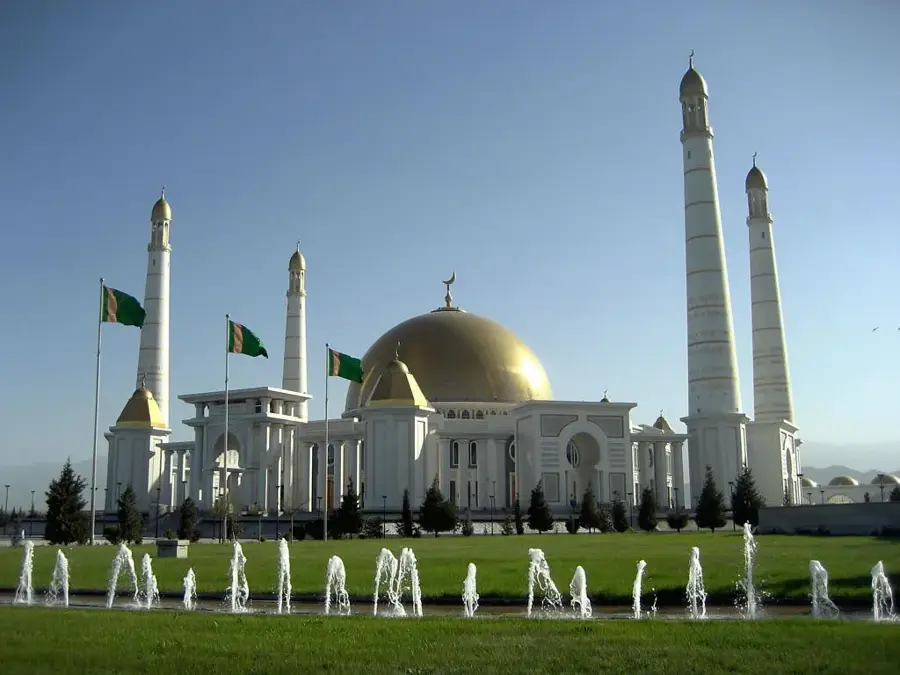 Türkmenbaşy-Ruhy-Moschee — Kopet-Dag (Iran)