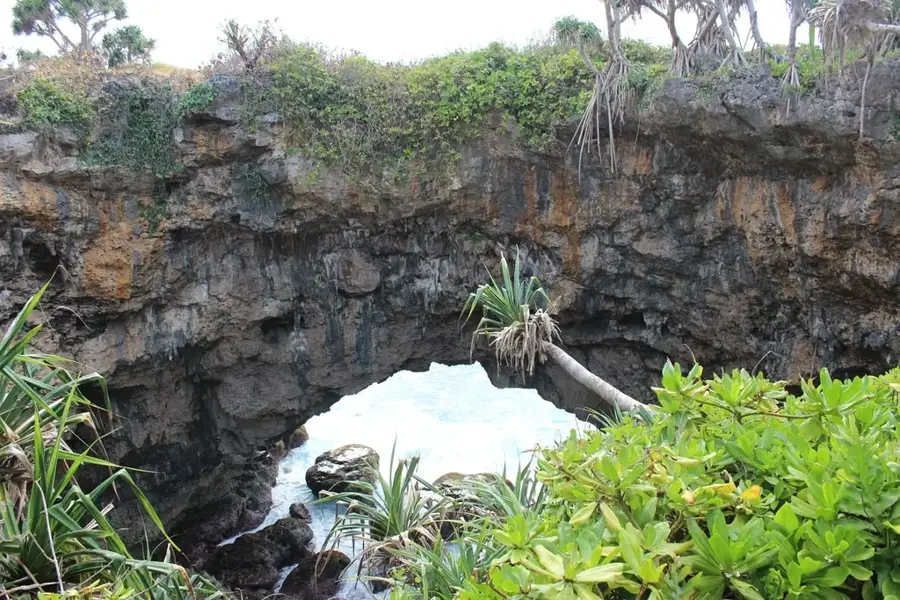 Hufangalupe Natural Bridge