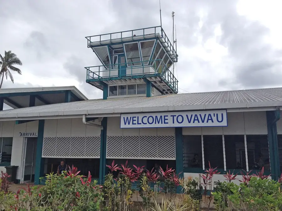 Biserica Leimatua — Stâncile 'Utu Vava'u (Tonga)