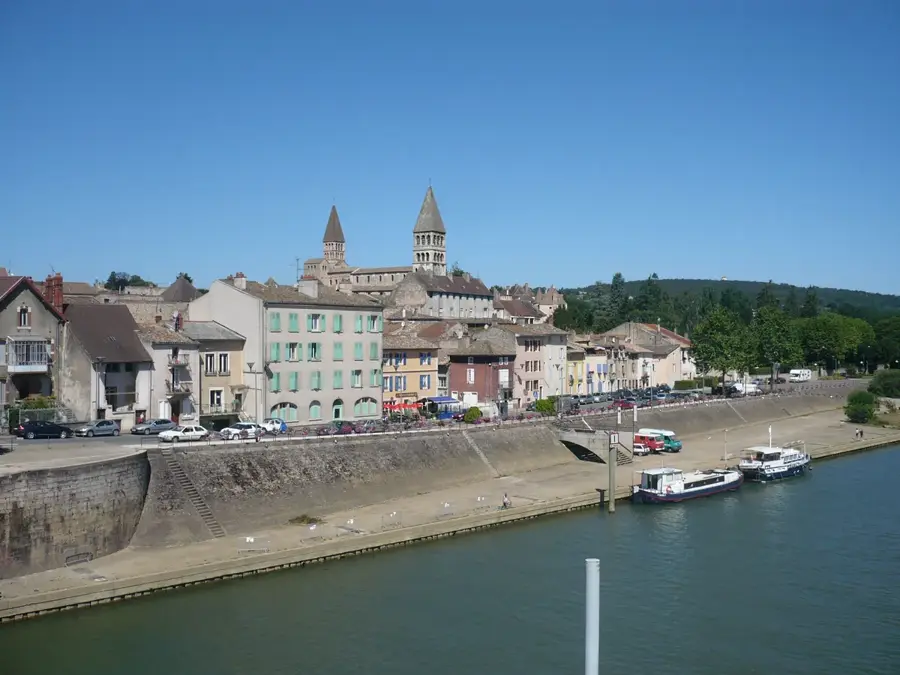 Tournus — El Buur (Szomália)