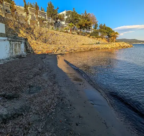Bardakçı Beach