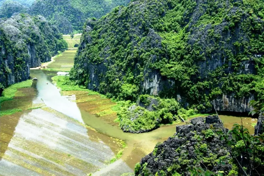 Complexul peisagistic Tràng An — Phủ Lý (Vietnam)