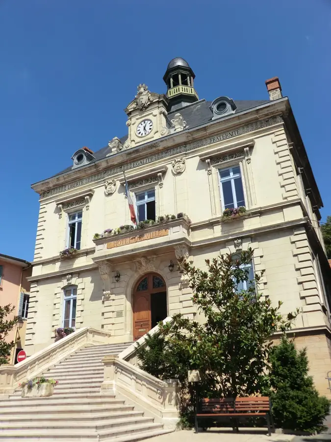 Trévoux – city