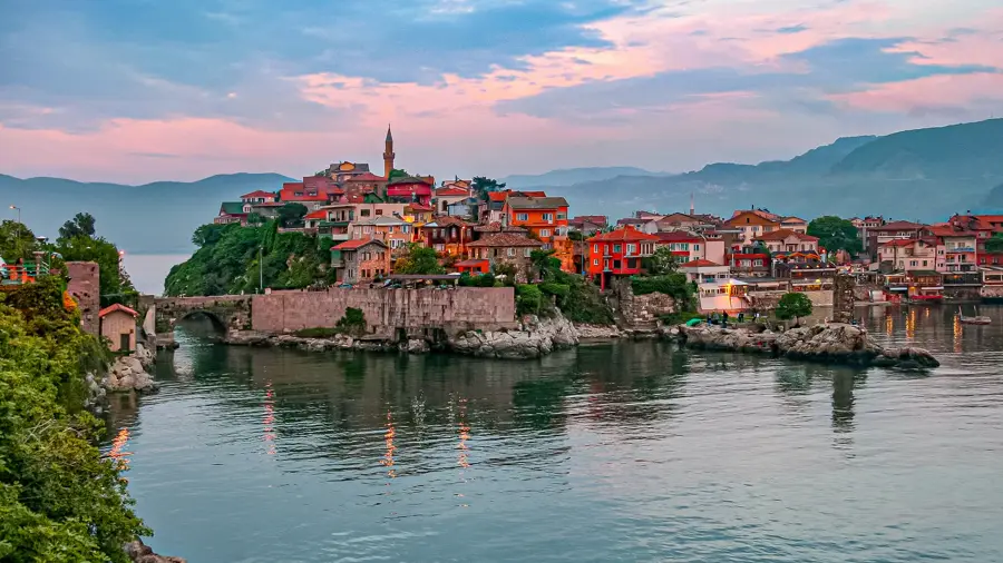 Amasra — Adapazarı (Turkey)