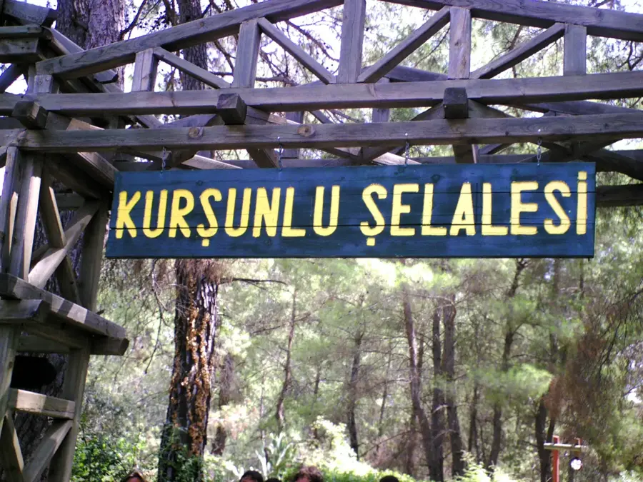 Kurşunlu — Pfirsichgärten von Bursa (Türkei)