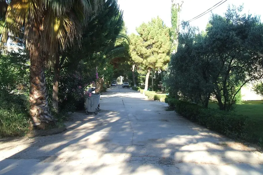 Mersin Alanı Mah. — Izmir (Turkey)