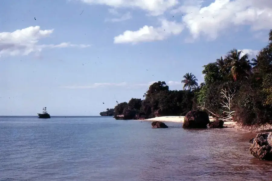 Mangapwani Slave Caves — Wami Bridge (Tanzania)