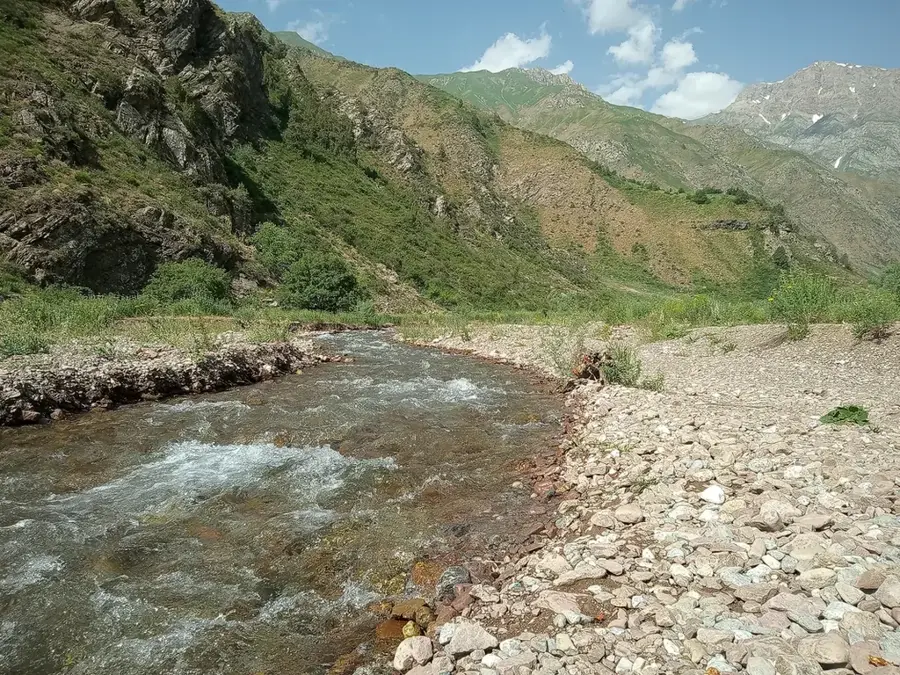 Nationalpark Ugam-Tschatkal — Angren (Usbekistan)