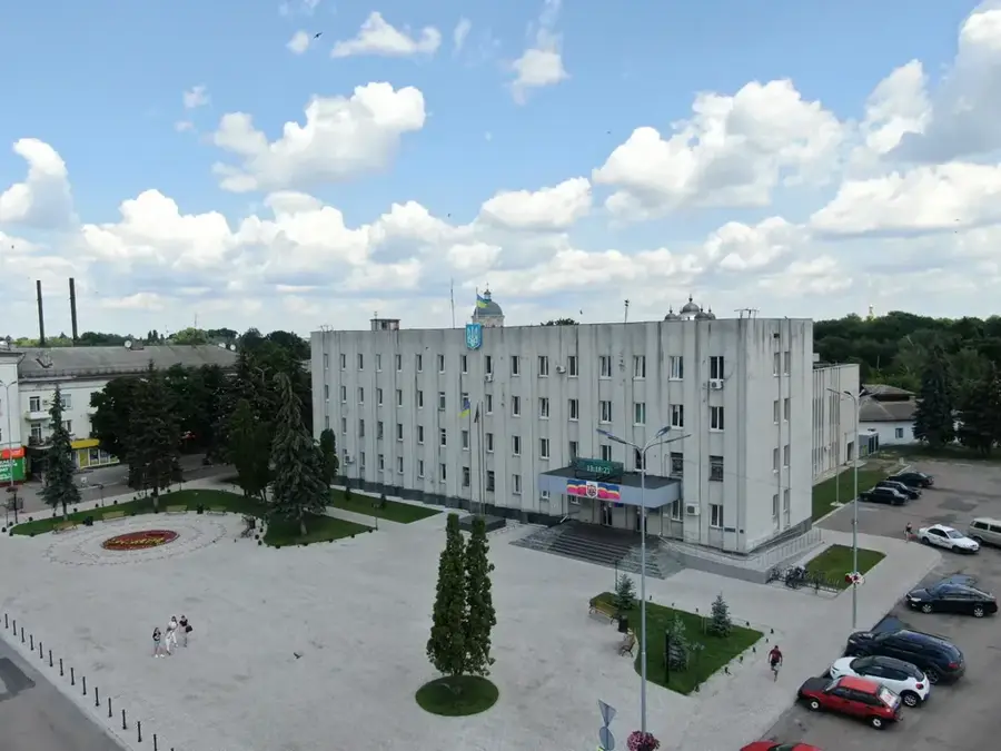 Nijîn — Oleksandria (Ucraina)
