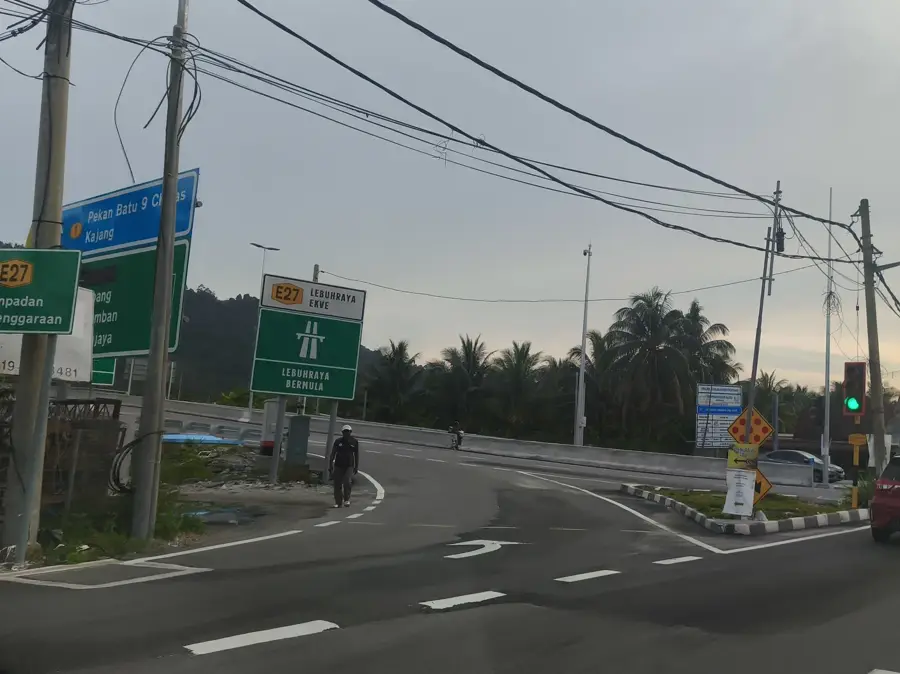 Ulu Gombak Erdőrezervátum völgye — Seremban (Malajzia)