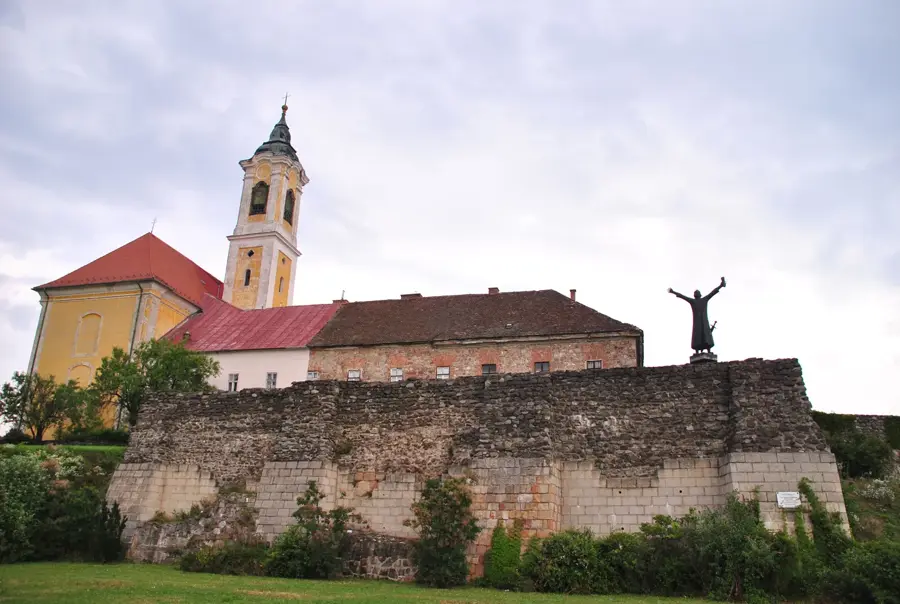 Vác