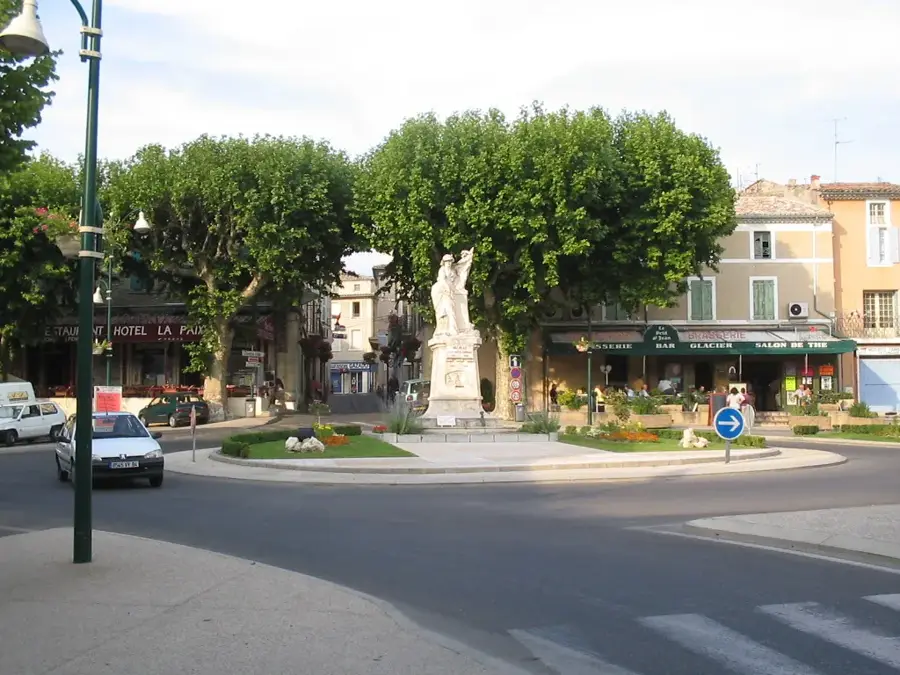 Valréas – city