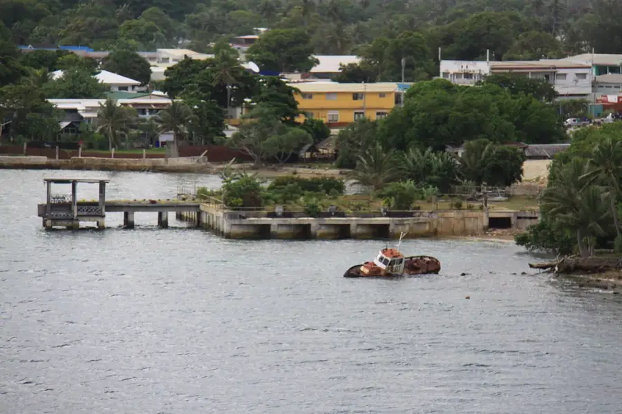 Luganville Wharf — Aore Island Reefs (Vanuatu)