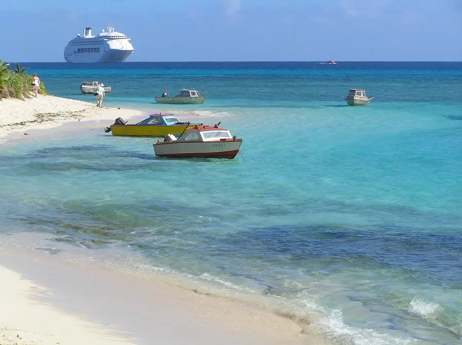 Mystery Island Marine Reserve — Futuna Highlands (Vanuatu)