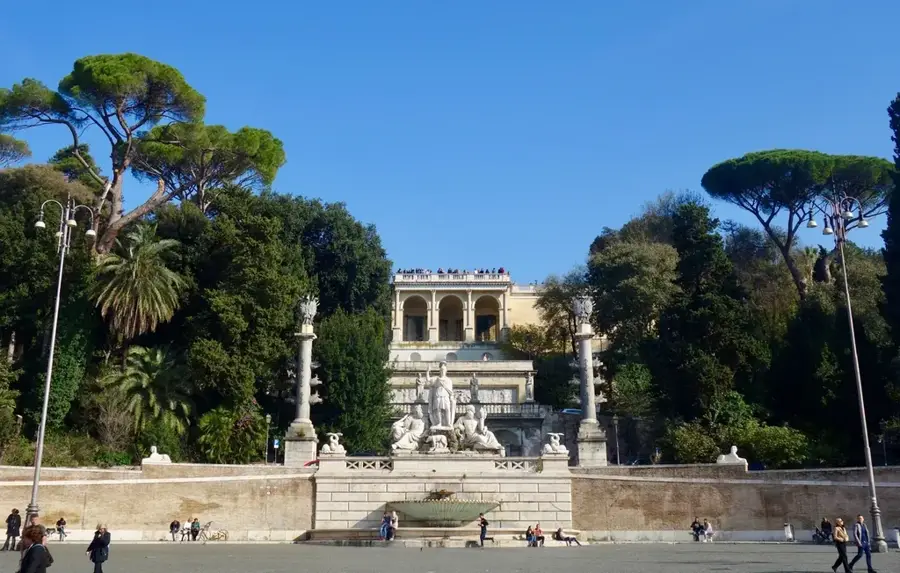 Colina sudică a grădinilor — Palazzo del Tribunale (Vatican)