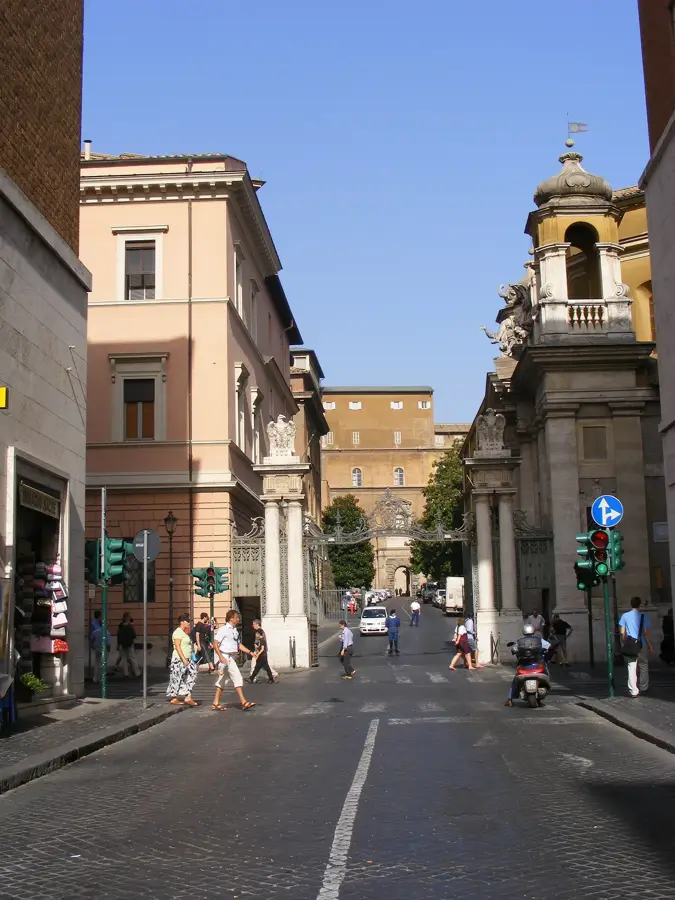 Piața Poștei — Versanții Belvedere (Vatican)
