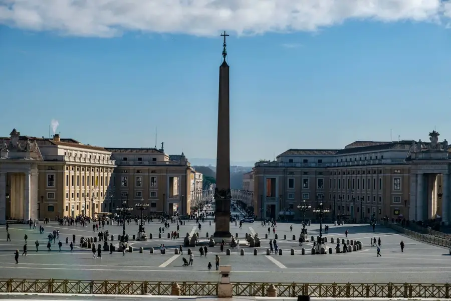 Obeliscul Vatican (Vatican)