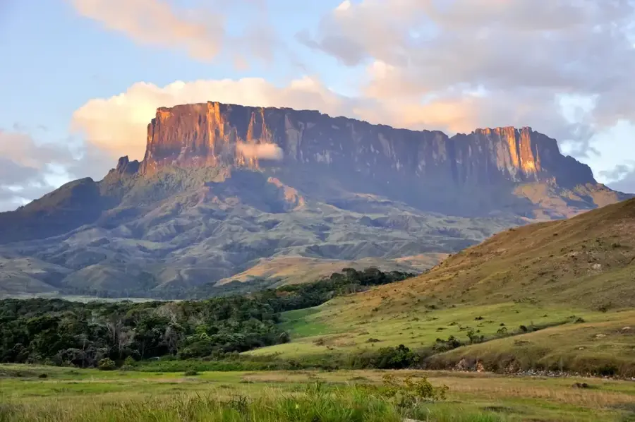 Mount Jaua — Auyán-Tepui (Venezuela)