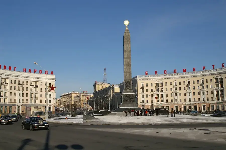 Piața Victoriei — Bazarul Osh (Kârgâzstan)