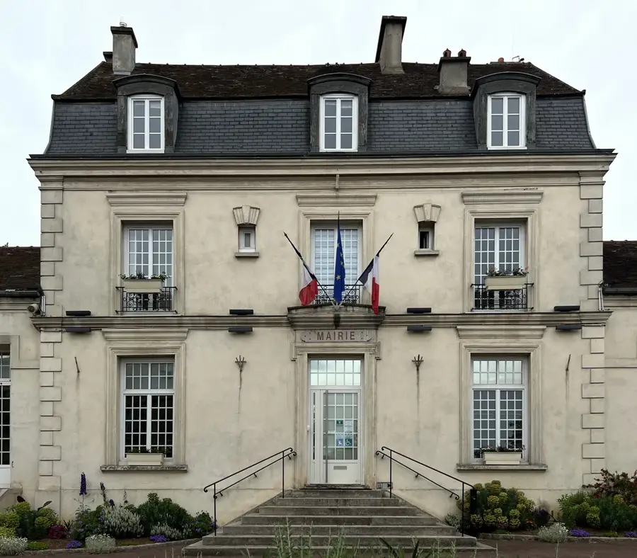Villecresnes – city