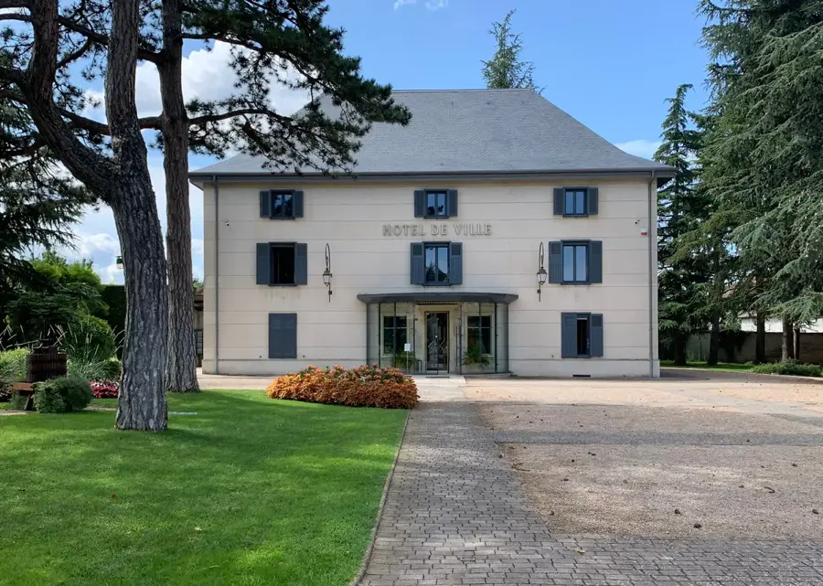 Villette-d'Anthon – city