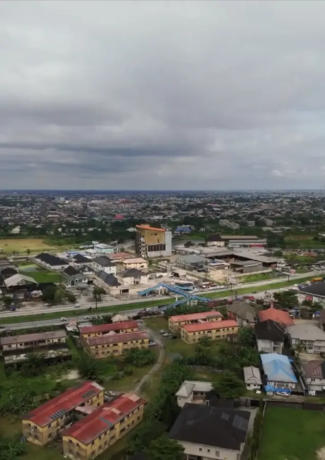 Hafen Warri — Asaba (Nigeria)