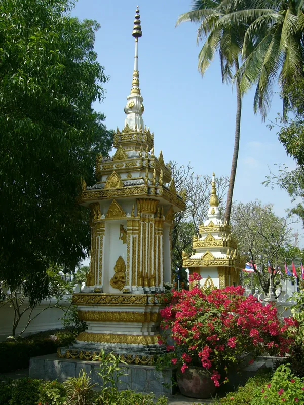 Wat Si Saket — Buddha Park (Laos)