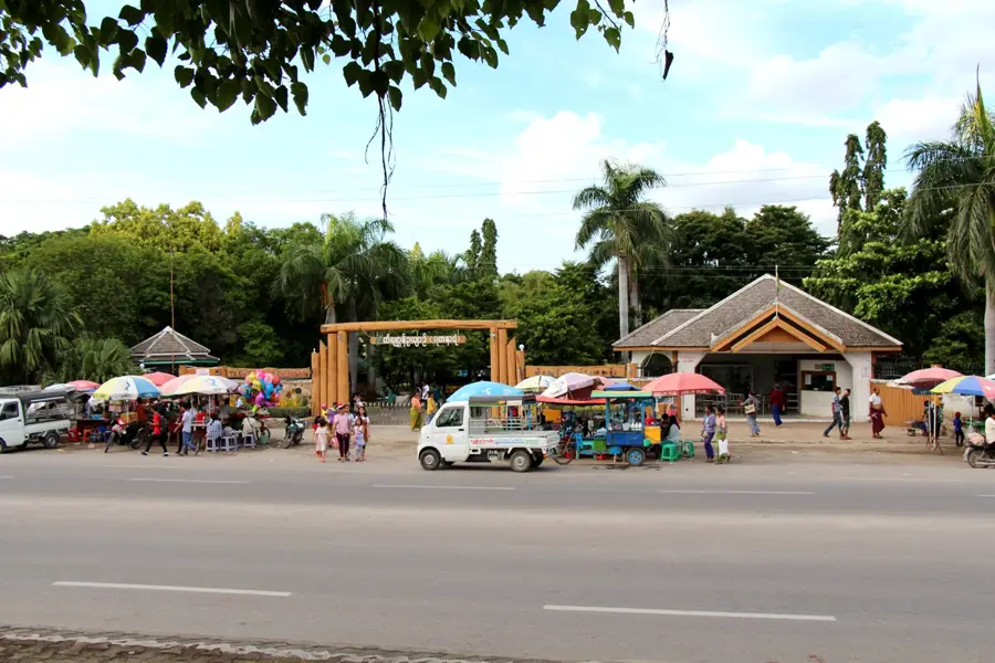 Grădina Zoologică Yadanabon — Peștera Saddan (Myanmar (Birmania))