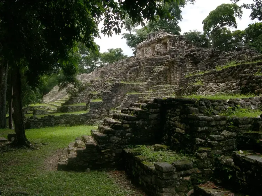 Yaxchilán — Uspantán (Guatemala)