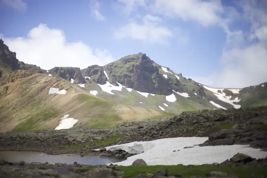Sangesur-Gebirge — Karahundsch (Armenien)