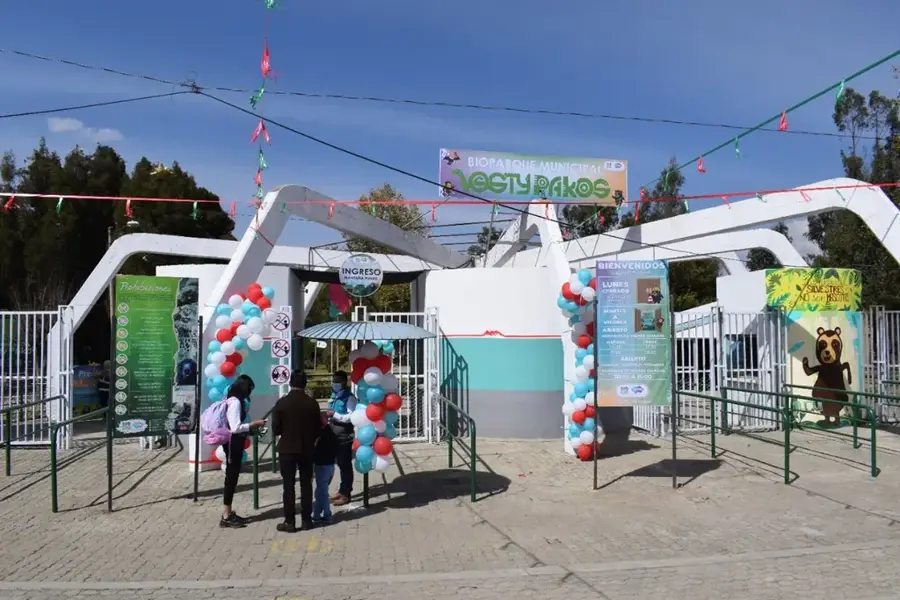 Grădina Zoologică Vesty Pakos — Valea Sufletelor (Bolivia)