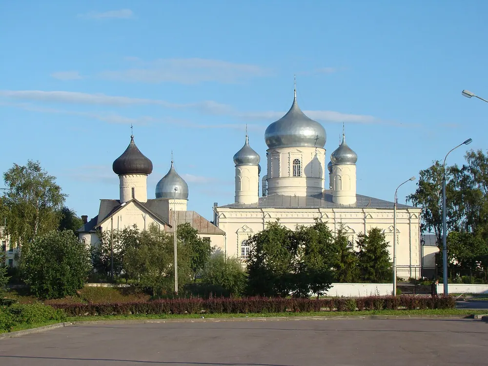 Zverin-Pokrovskii monastyr'